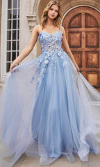 Vestido de graduación con escote redondo y apliques florales