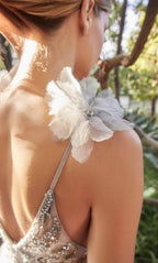 Robe sans manches ornée de strass