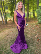 Anwea | Vestido de fiesta sirena azul satinado con escote pronunciado 