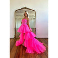 Vestido de fiesta largo asimétrico de tul rosa con escote en forma de corazón 