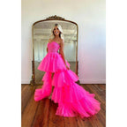 Vestido de fiesta largo asimétrico de tul rosa con escote en forma de corazón 