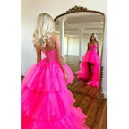 Vestido de fiesta largo asimétrico de tul rosa con escote en forma de corazón 