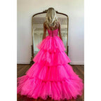 Vestido de fiesta largo asimétrico de tul rosa con escote en forma de corazón 