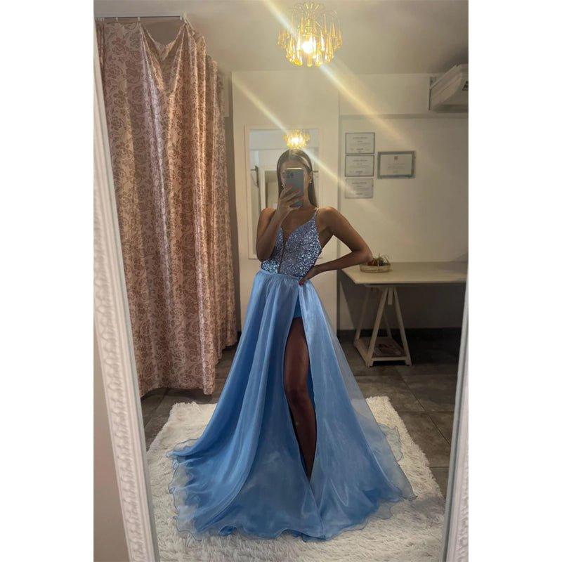 Atractivo vestido de fiesta largo con escote en V y lentejuelas con abertura alta