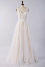 Impresionante vestido de novia largo de corte A con apliques, encaje, tul y espalda descubierta