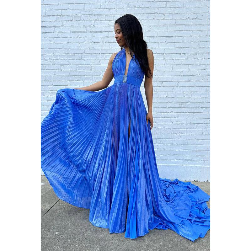 Vestido sencillo e informal de corte A con cuello halter, sin mangas, con abertura lateral y espalda descubierta para fiesta y graduación