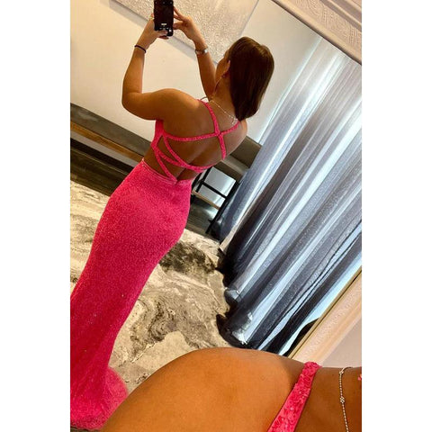 Robe de bal longue à bretelles croisées et découpes pailletées et col en V