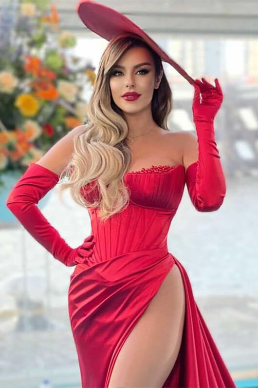 Magnifique robe de bal rouge longue sirène à épaules dénudées et fente