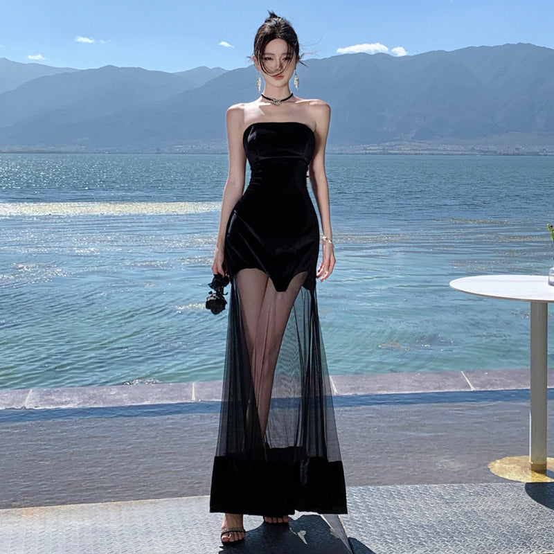 Vestido de noche negro sin tirantes: elegante para ocasiones formales y fiestas en la playa 