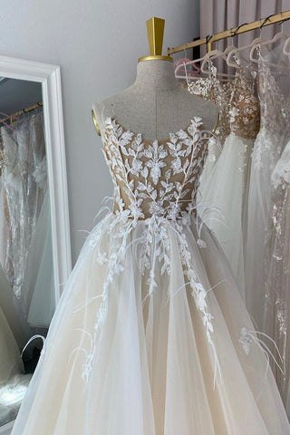 Robe de bal longue avec appliques