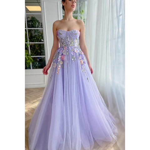 Robe de soirée longue bustier en tulle à fleurs appliquées, coupe trapèze