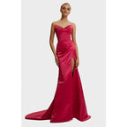 Robe de soirée longue en satin plissée, coupe fourreau/colonne, décolleté en cœur, avec fente 