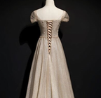 Robe de bal longue en tulle pailleté, ornée de sequins et de perles carrées (Y7585)
