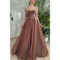 Robe de bal longue en tulle à bretelles spaghetti et appliques 