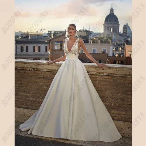 Soft Satin V-Neck Wedding Dresses For Women A-Line Backless Bridal Gowns Sleeveless Insertable Pocket Robe De Mariée
