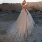 Vestido de novia bohemio de corte A con apliques de encaje y escote redondo, sin mangas, tul ilusión