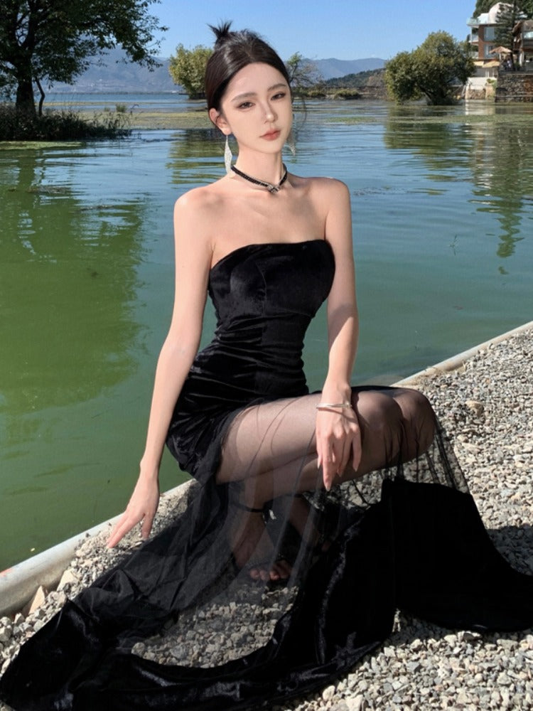 Vestido de noche negro sin tirantes: elegante para ocasiones formales y fiestas en la playa 