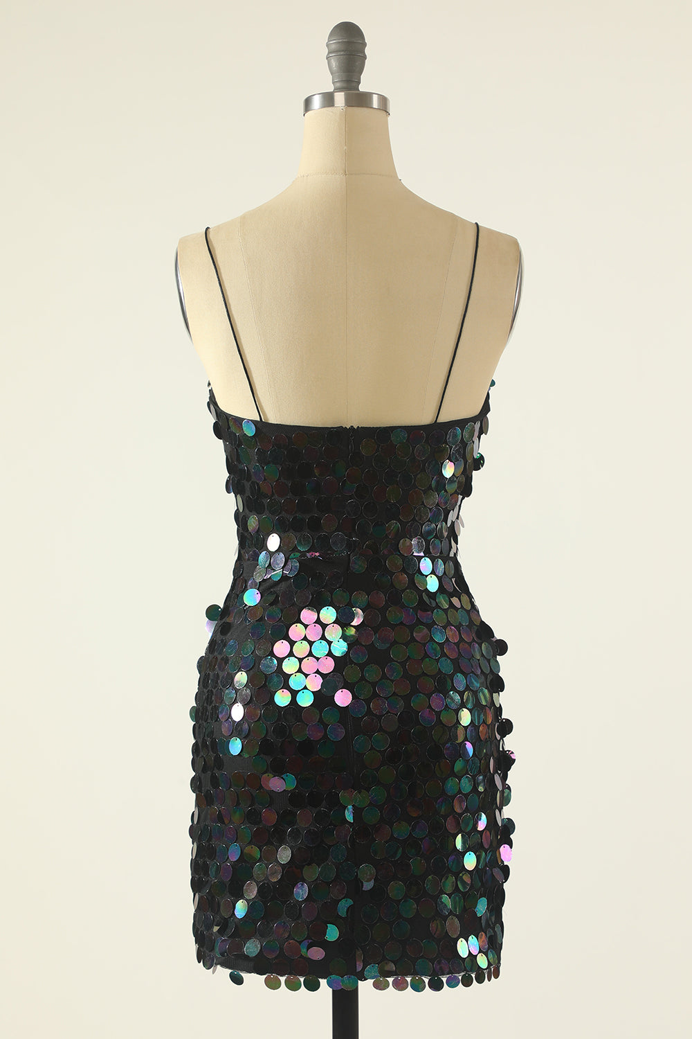 Vestido de cóctel con lentejuelas y tirantes finos