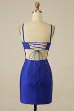 Robe de bal courte moulante à lacets et sequins