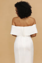 Robe de demoiselle d'honneur blanche en satin à épaules dénudées
