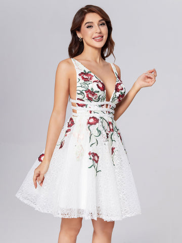 A-Line Deep V-neck Lace Appliques Short Homecoming Dress