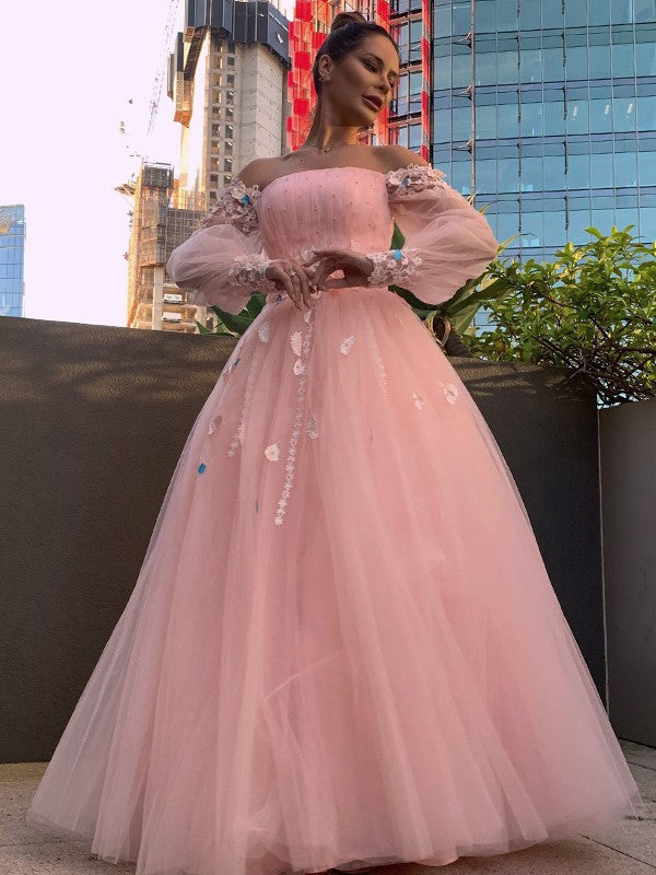 Robe de bal longue en tulle fleuri fait main, manches longues, épaules dénudées