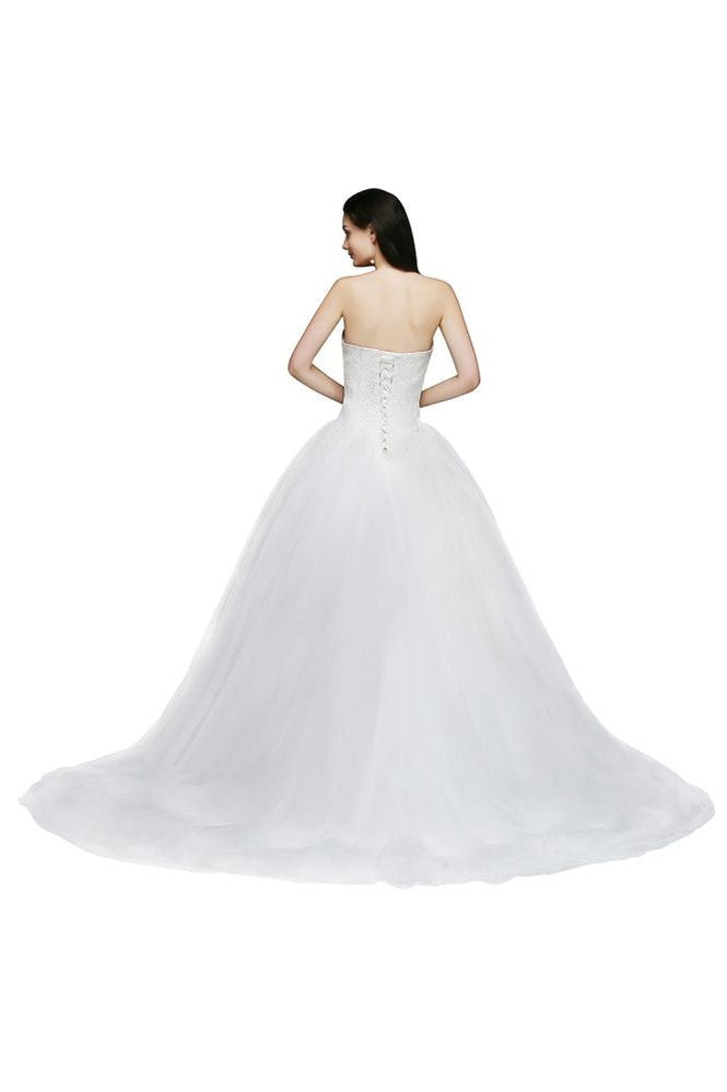 Robe de bal en dentelle et tulle décolleté cœur