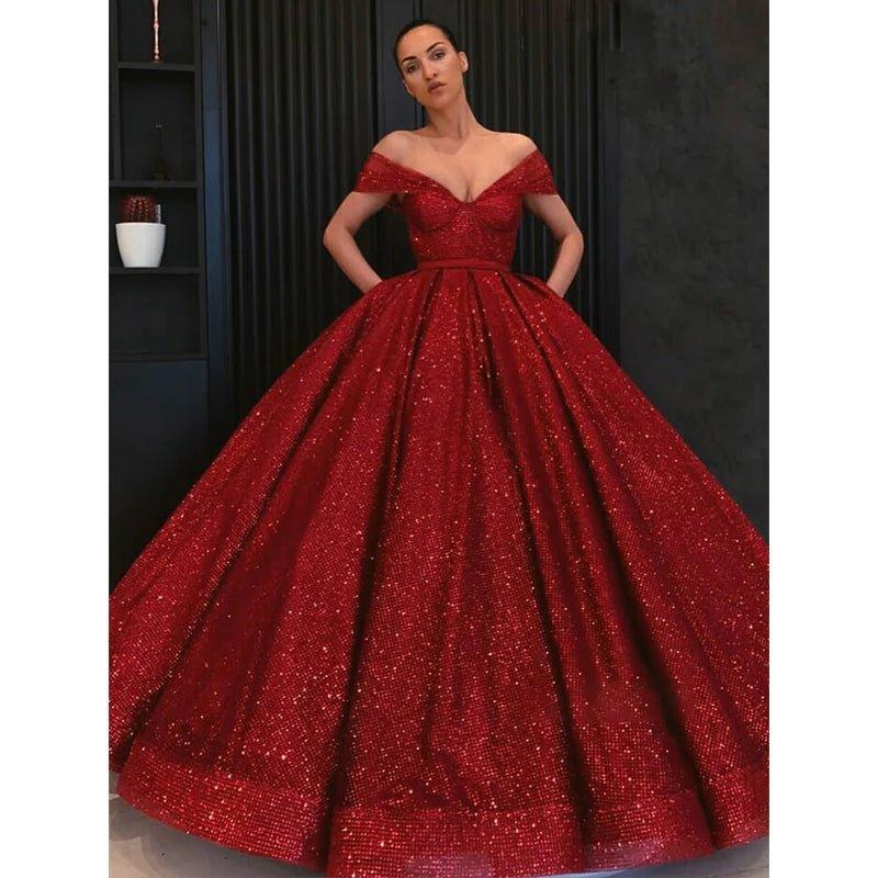 Robe de soirée longue bordeaux à paillettes, épaules dénudées 