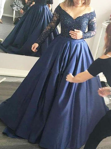 Vestidos de baile de satén con mangas largas y hombros descubiertos, estilo princesa, con cuentas y detalles de pedrería.