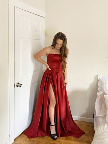 Vestidos de baile de satén sin mangas con volantes y sin tirantes