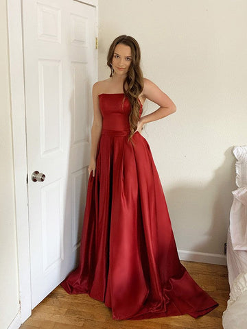 Vestidos de baile de satén sin mangas con volantes y sin tirantes