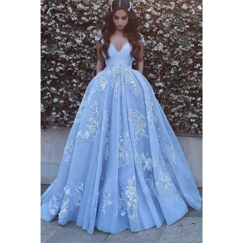Vestido de fiesta largo con apliques de tul azul cielo y bolsillos 
