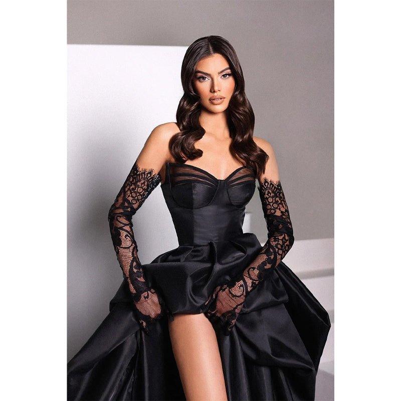 Robe de soirée longue plissée en satin avec décolleté en cœur et fente latérale