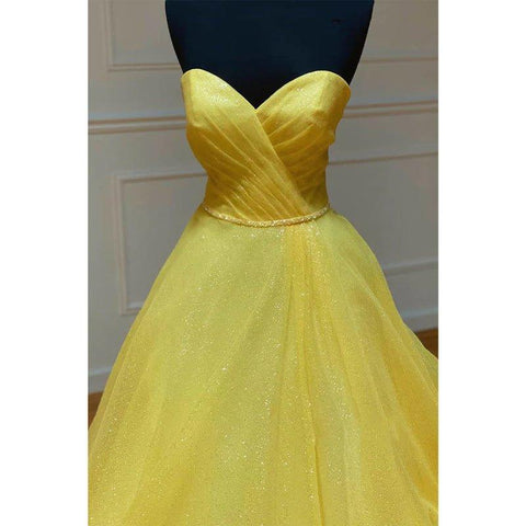 Vestido de fiesta largo con escote corazón de tul amarillo plisado para graduación de último año 