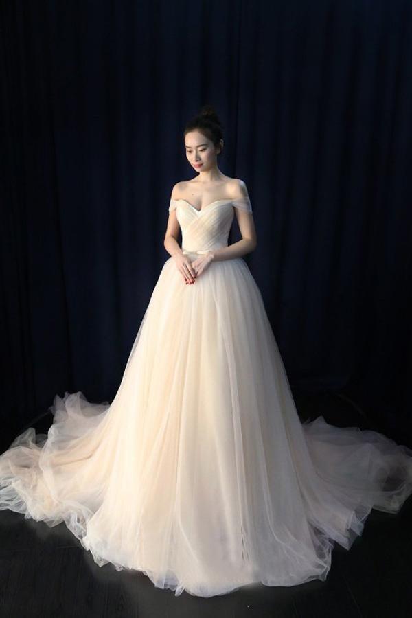 Robe de bal en tulle, décolleté cœur, laçage et nœud papillon, robe de mariée WD200