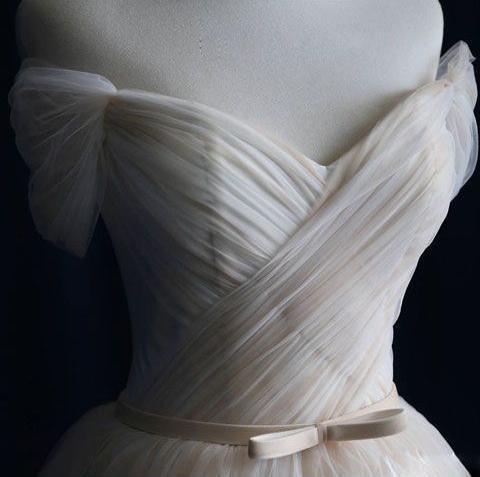 Robe de bal en tulle, décolleté cœur, laçage et nœud papillon, robe de mariée WD200