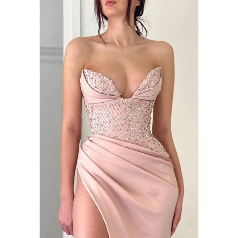 Robe de bal longue plissée en satin à col en V et fente haute