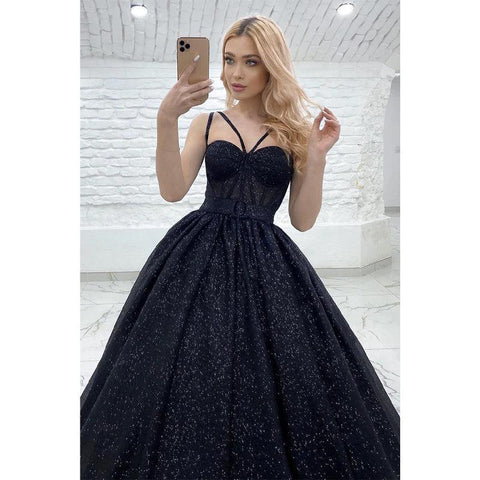 Robe de bal trapèze scintillante à bretelles spaghetti et poches 