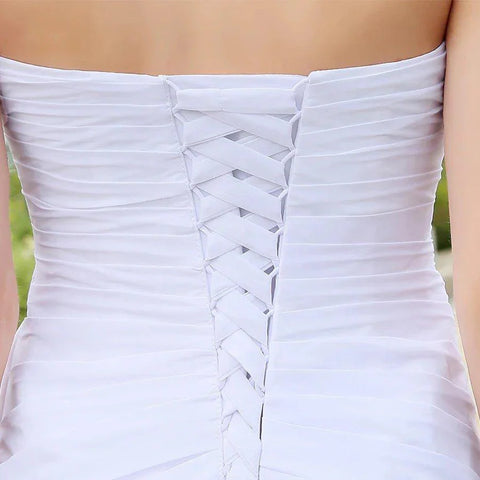 Vestido de novia de playa con pliegues y cinturón de cristal de gasa 