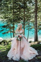 Magnifiques robes de mariée trapèze en tulle sans manches, dos nu et col en V, à col en V et coupe trapèze