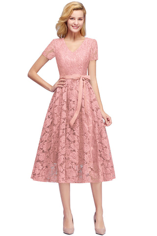 Preciosos vestidos cortos de dama de honor de encaje con escote en V, corte en A y manga corta