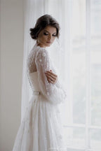 Magnifique robe de mariée blanche à manches longues et appliques en dentelle, coupe trapèze