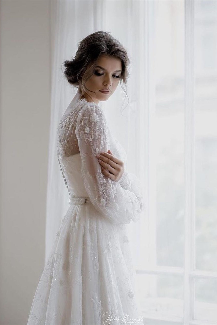 Magnifique robe de mariée blanche à manches longues et appliques en dentelle, coupe trapèze