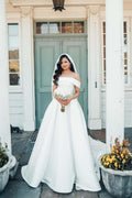 Magnifiques robes de mariée longues en satin à épaules dénudées et coupe trapèze