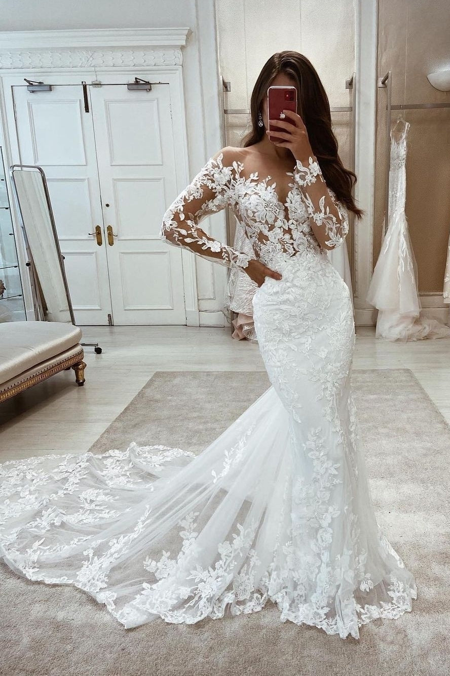 Magnifique robe de mariée sirène longue à manches longues et col en V en dentelle