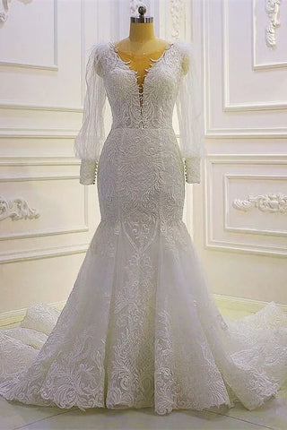 Precioso vestido de novia de sirena con mangas largas, apliques de encaje y cola