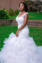 Beautiful Mermaid V-Neck Wedding Dress Sleeveless Beading Bridal Gown
