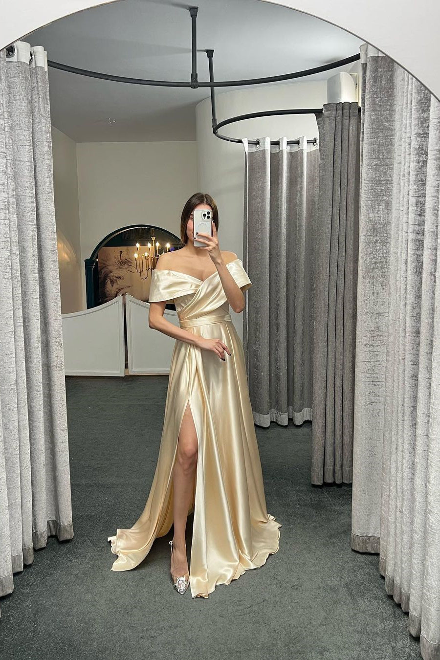Beautiful Off The Shoulder Prom Dress With Split Ruffles A-Line Evening Gowns