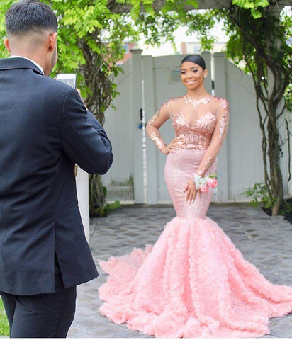 Beautiful Round Neck Sequins Mermaid Long Sleeves Tulle Prom Dresses