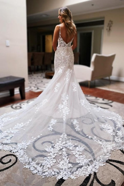 Magnifiques robes de mariée sirène en dentelle noire à fines bretelles et décolleté en V
